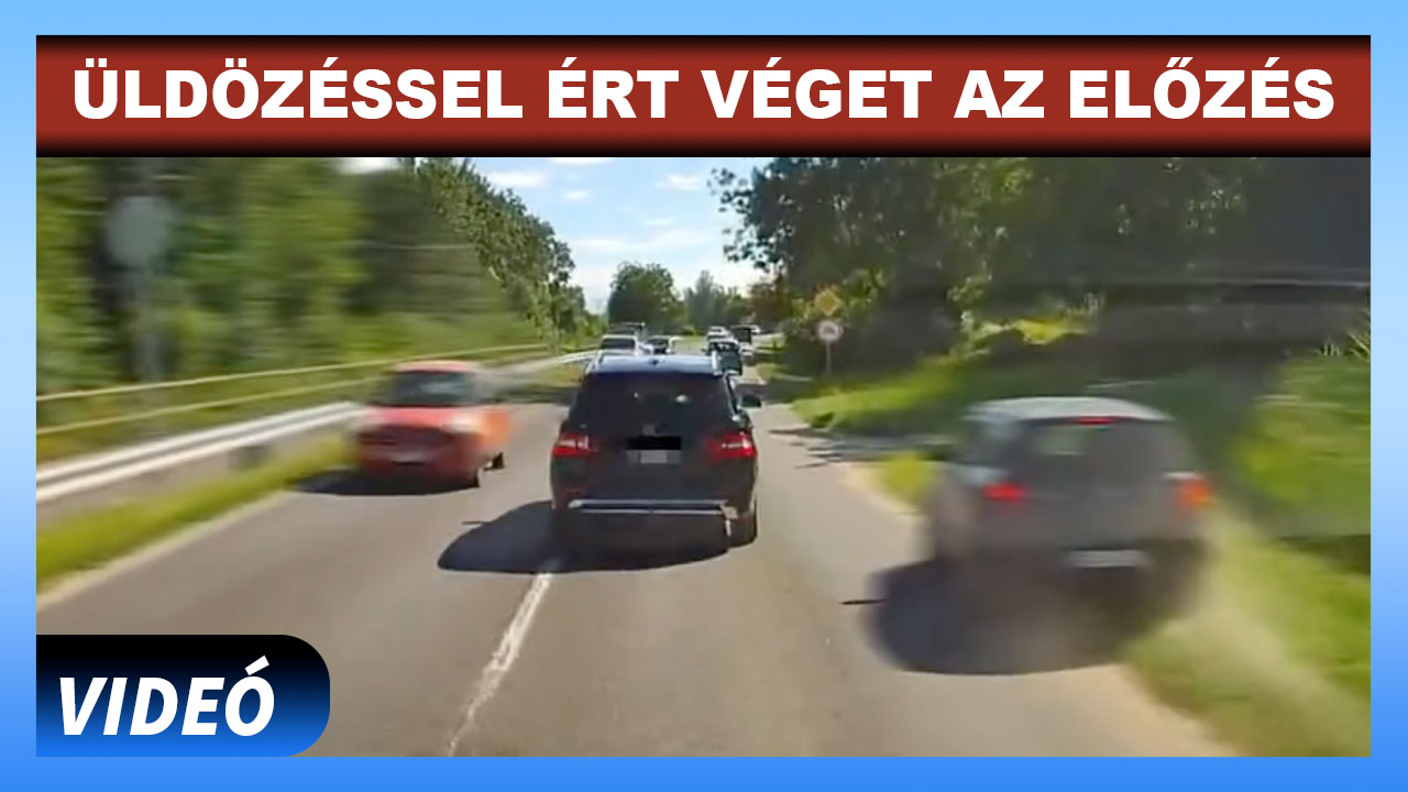 Üldözni kellett a rendőrök kamerája előtt szabálytalanul előző mercist